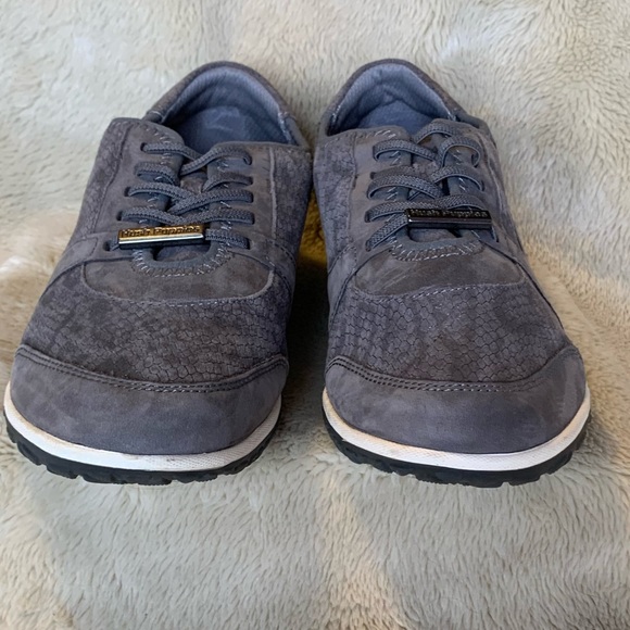Hush Puppies dark grey sneakers 9 wide. - Picture 2 of 8